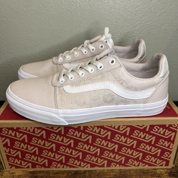 Vans Shoes - Vans Floral White Classic Skate Casual Shoe Sneaker Women’s Size 11 NEW